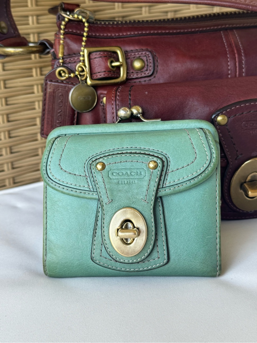 Vintage coach legacy kisslock wallet